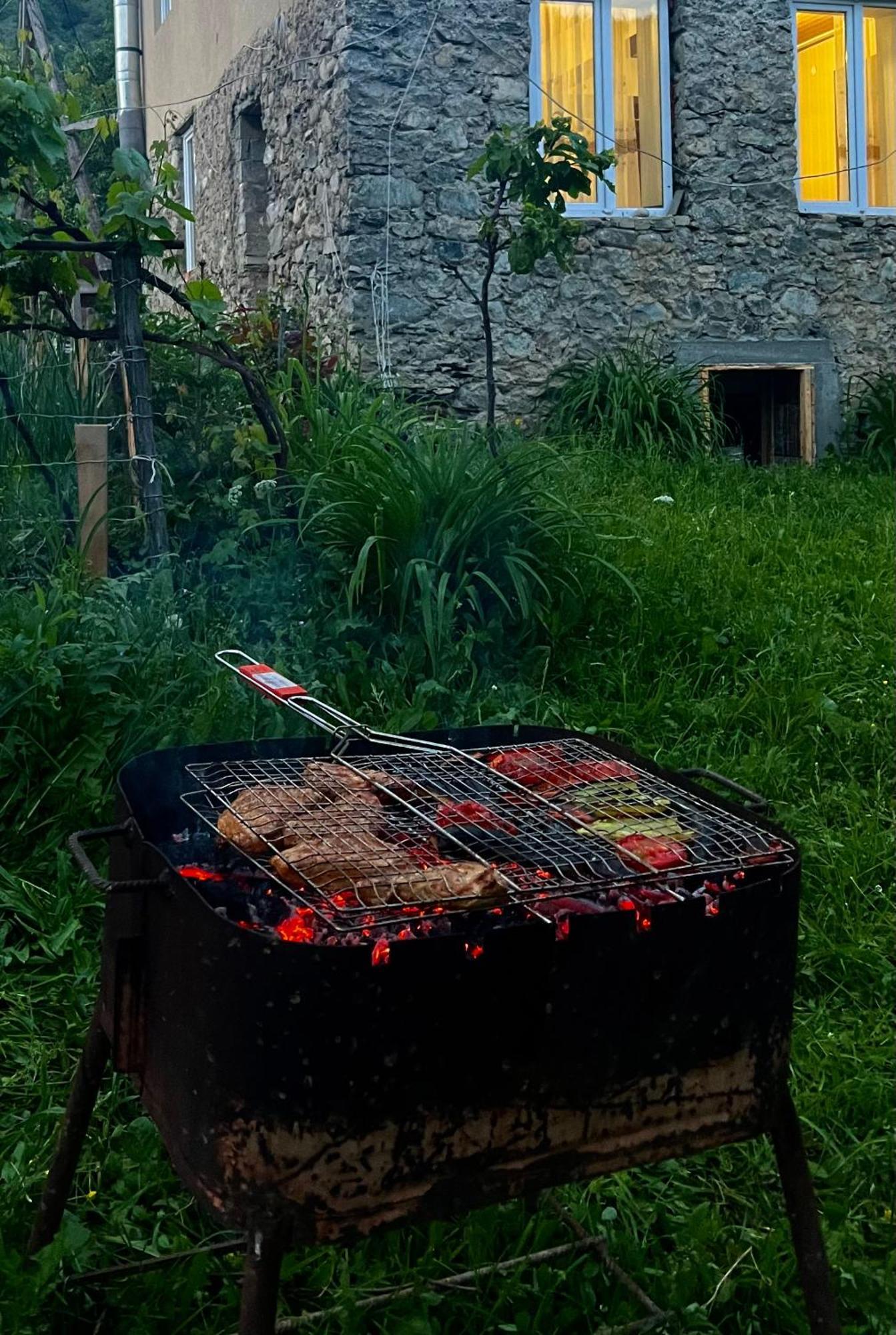 Barbara'S Eco-Cozy Guesthouse Mestia Kültér fotó